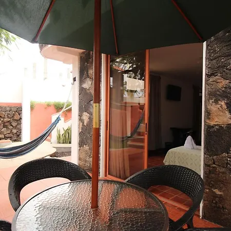 Lava House Hostal Puerto Ayora  Exterior foto