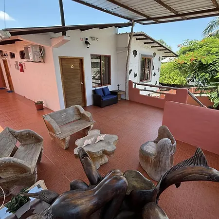 Lava House Hostal Puerto Ayora  Exterior foto